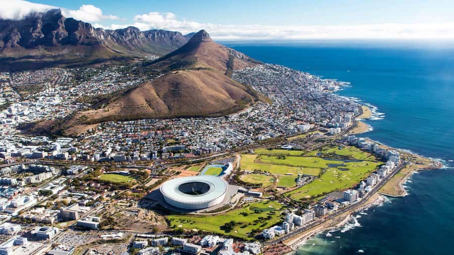10 Day Ultra Budget South Africa Tour - Days 1 and 2: From OR Tambo to the Bush
