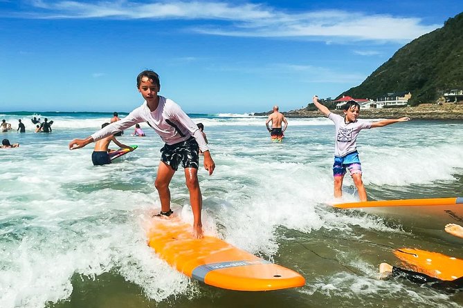 1h15min surfing lessons in Victoria Bay & Wilderness - From beach briefing to first wave