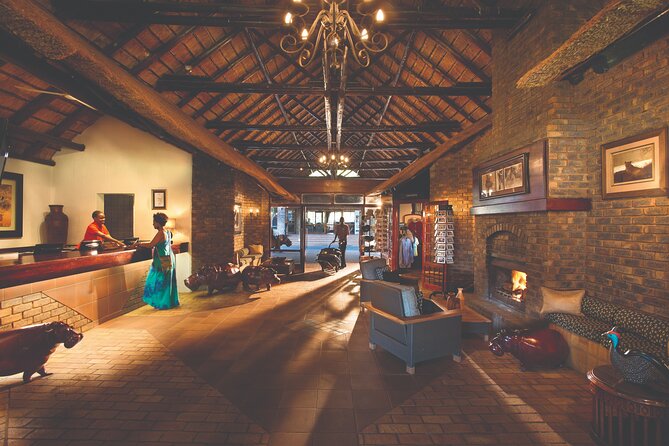 2 Day 4 Star Pilanesberg Safari - Day 2 starts with a three-hour sunrise safari