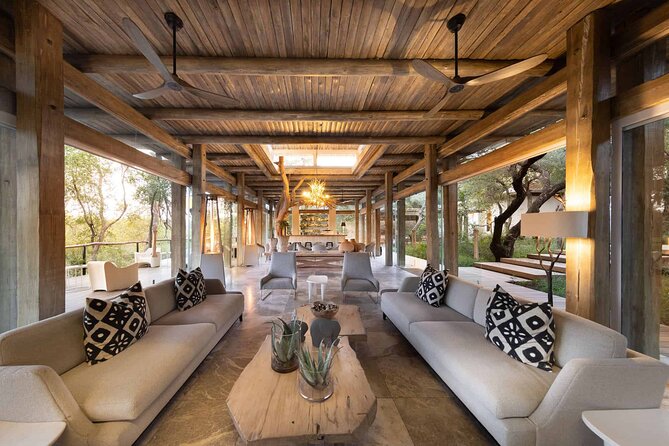 3 Day Kapama Karula Lodge Small Group Guided Safari - Meals, drinks, and the daily schedule