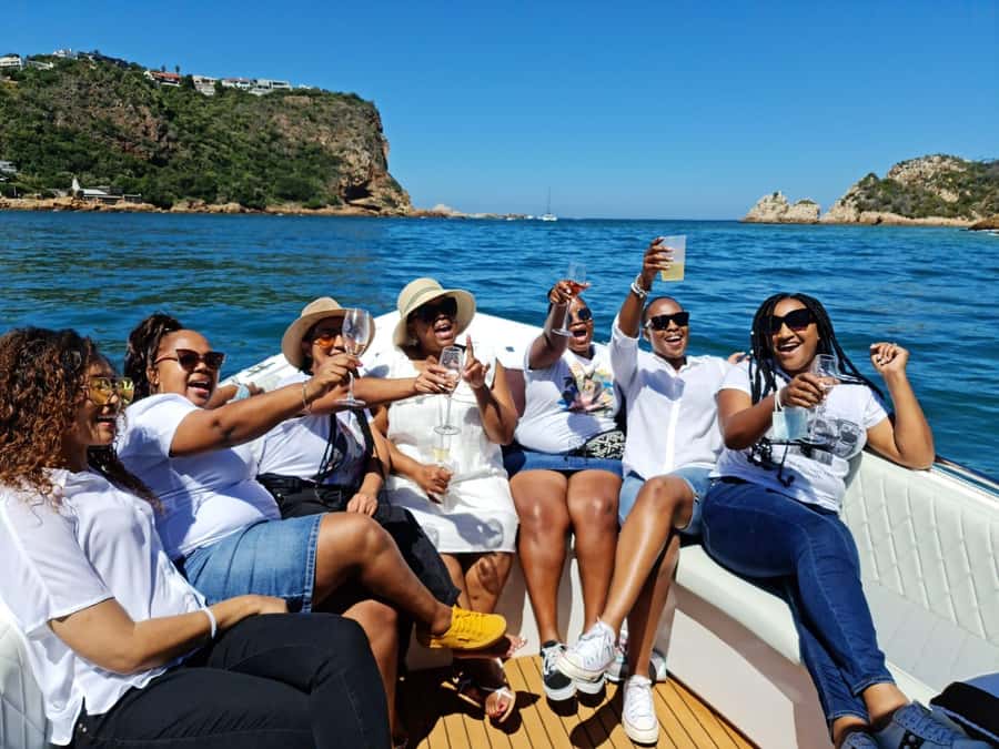 75 Minute Knysna Lagoon Charter - Cruising across Knysna Lagoon