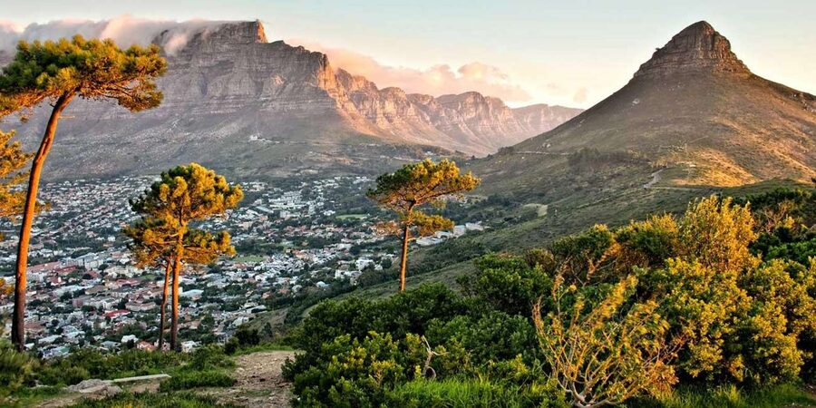 A private Hiking Tour to Lion's Head, Sign Hill, and Bo-kaap - Signal Hill for a second angle on the city
