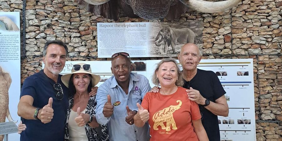 Addo Elephant Park:Safari Tour meet Big 5 to be satisfied - A picnic lunch and a pause in the park