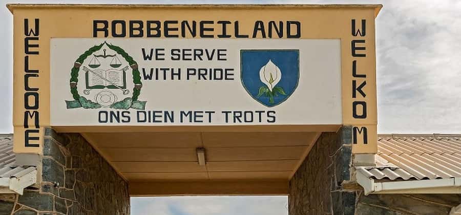 An Exclusive Full-day Tour of Table Mountain & Robben Island - What the $171 price covers