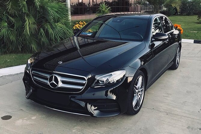 Arrival Private Transfer: Tambo Airport JNB to Johannesburg in Business Car - Meet-and-Greet Details That Matter