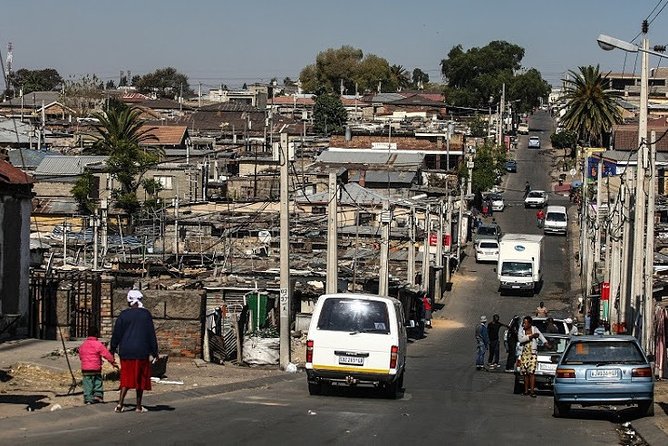 Authentic Cape Town Tour - Photography, walking, and personal care