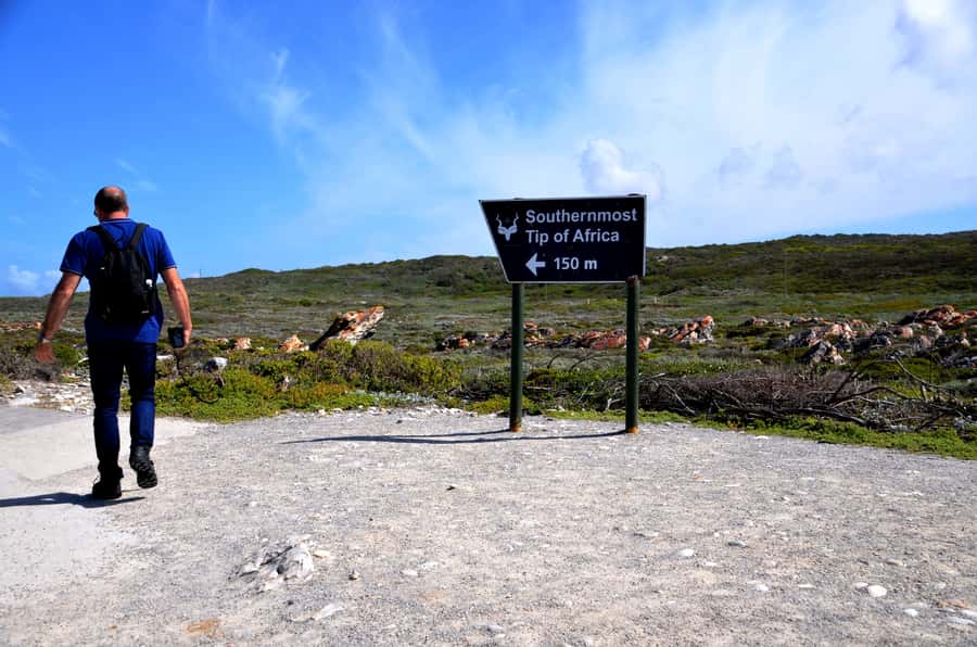 Cape Agulhas Tour from Cape Town - Struisbaai adds a wider coastal picture
