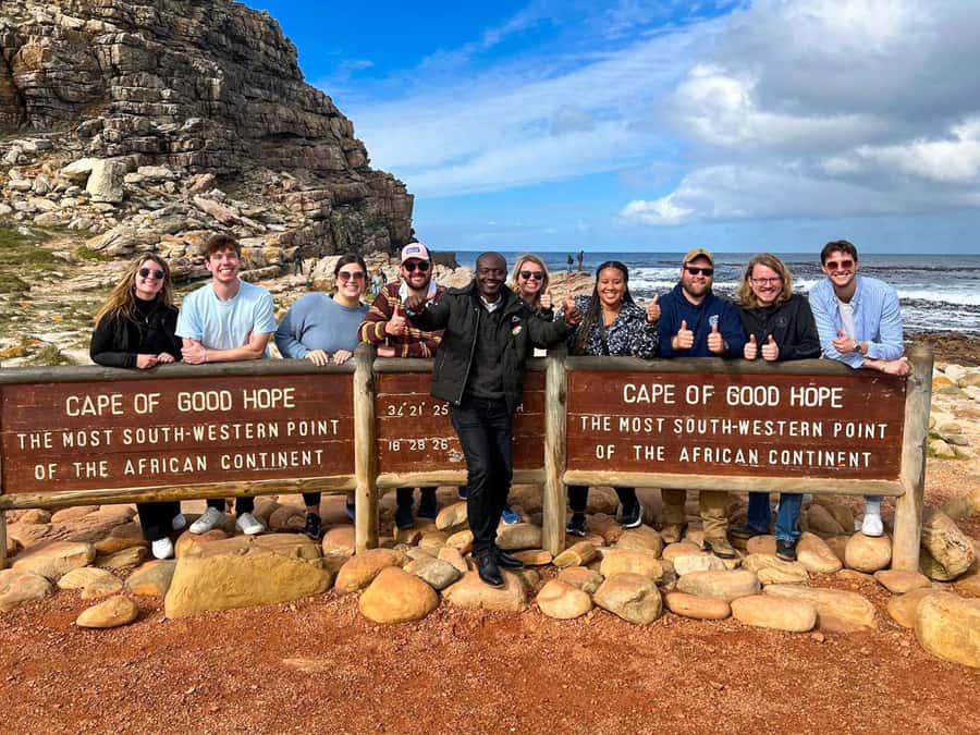 Cape Peninsula Full Day Tour In Private Car - Why a private car helps on this Cape Peninsula route