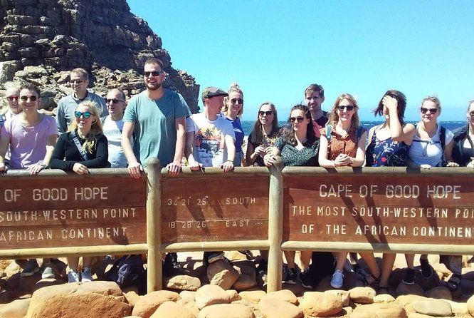 Cape Point Tour, Penguins, v Signal Hill & Coalstal drive. Wifi - Camps Bay and Hout Bay bring the first coastal drama