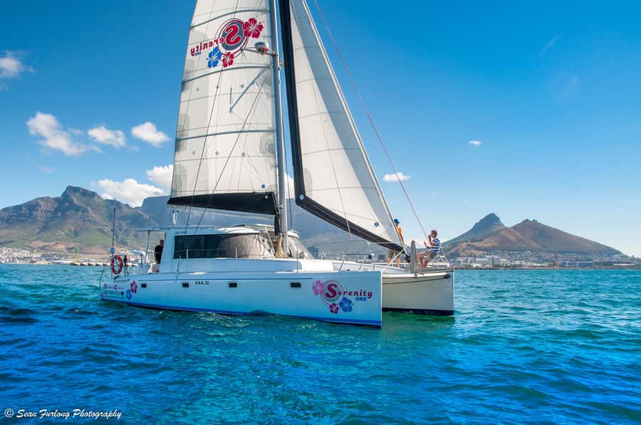 Cape Town: 1.5-Hour Luxury Sunset Cruise with Prosecco - Leaving the V&A Waterfront for Table Bay