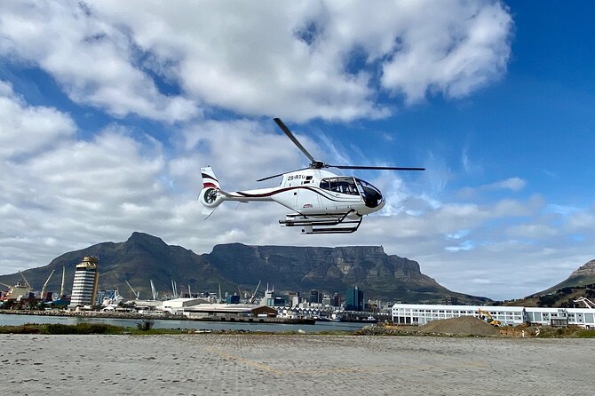 Cape Town: 25min Helicopter Flight with Complimentary Boat Cruise - Why a helicopter is a smart way to see Cape Town
