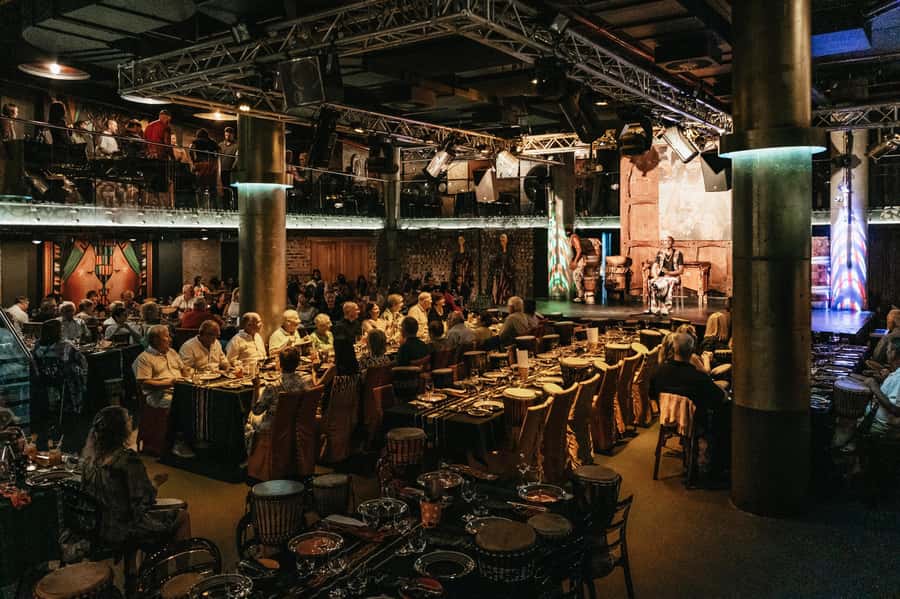 Cape Town: African Dinner, Drumming Experience with Transfer - The service and the people behind the evening
