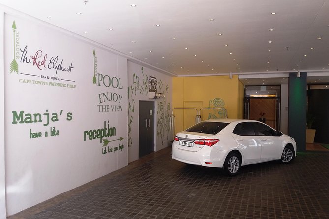 Cape Town Airport Shuttle - Cape Town City Centre - The drive into Cape Town takes 45 to 90 minutes
