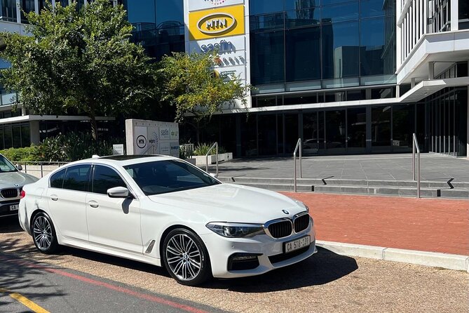 Cape Town Airport Transfers and Chauffeur Drive to all Hotels - From Cape Town International Airport to your hotel