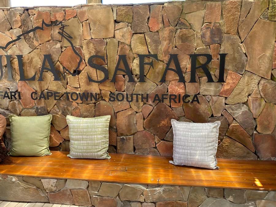 Cape Town: Aquila Game Reserve Wildlife and Wine Tasting - Who will get the most from this tour