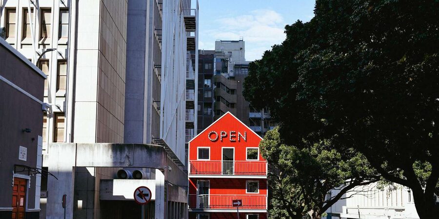 Cape Town: Art, Culture & History Walking Tour - Ending with coffee and a modern Cape Town