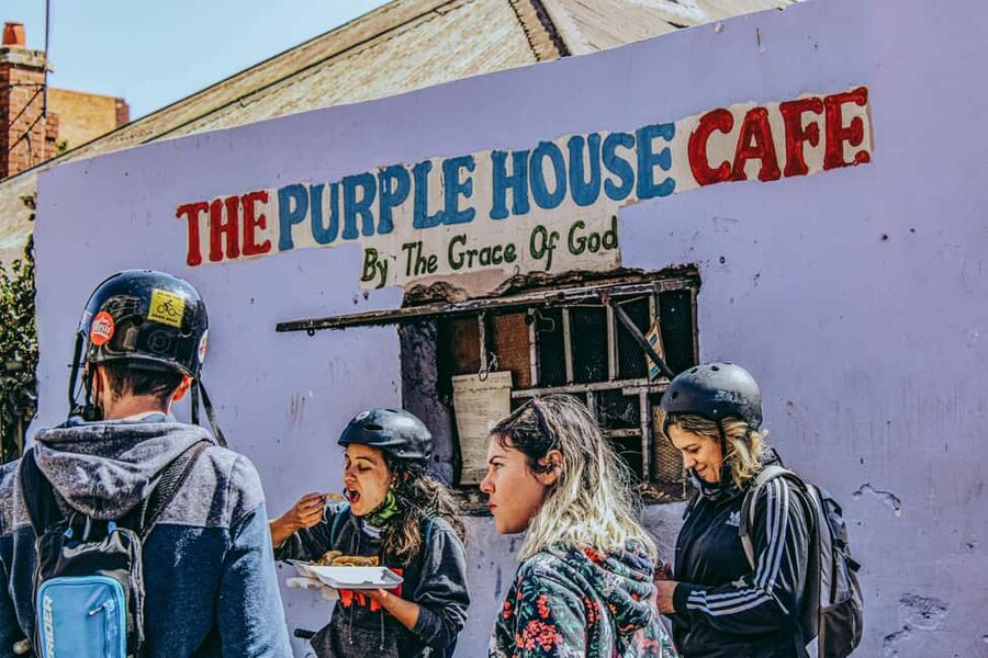 Cape Town: bicycle or E-scooter History Tour with Coffee - Starting at the Old Biscuit Mill