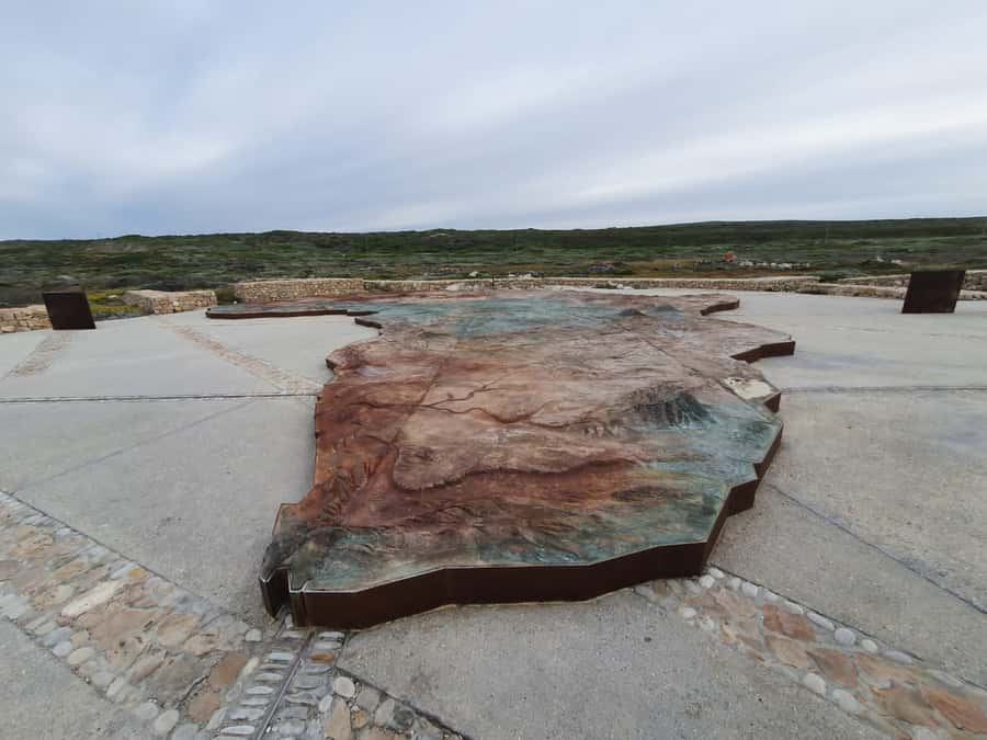 Cape Town: Cape Aghullas Van Tour with Hotel Pickup - Who should book this Cape Agulhas day trip?