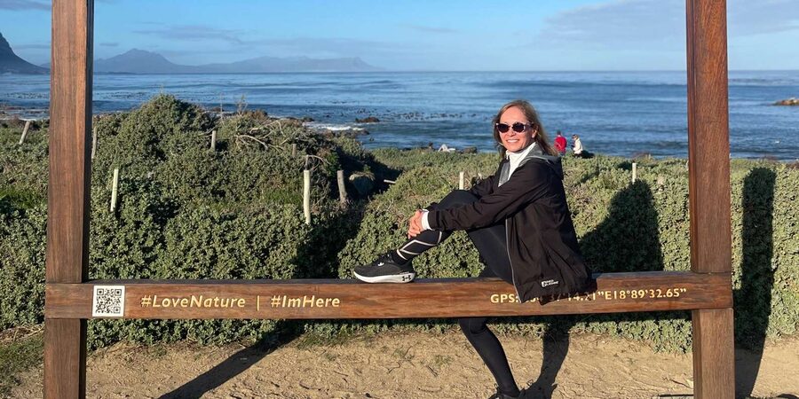 Cape Town: Cape Agulhas and Stony Point Penguin Tour - Cape Agulhas and the meeting point of two oceans