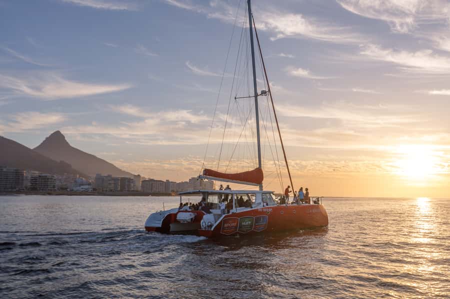 Cape Town: Catamaran Champagne Sunset Cruise - Setting out from the V&A Waterfront