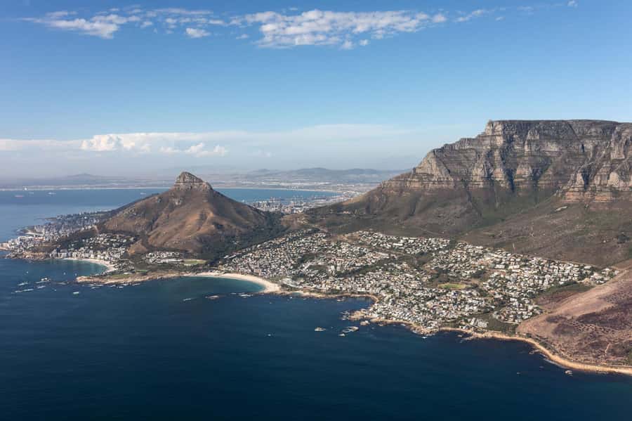 Cape Town City Center Helicopter Flight - 12Min - Table Mountain and Lion’s Head at eye level