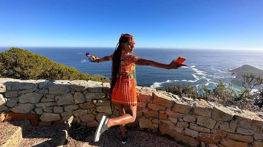 Cape Town: Full-Day Kirstenbosch, Bo-Kaap, and Penguins Tour - Muizenberg, St James, and the False Bay villages