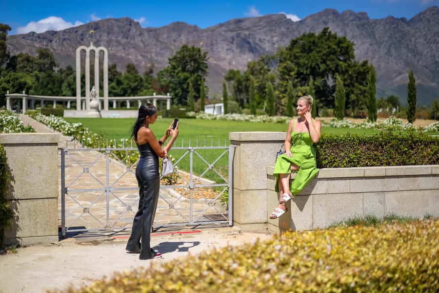Cape Town: Full-Day Wine Tasting Tour with Wine Tram - Guides, vehicles, and group feel