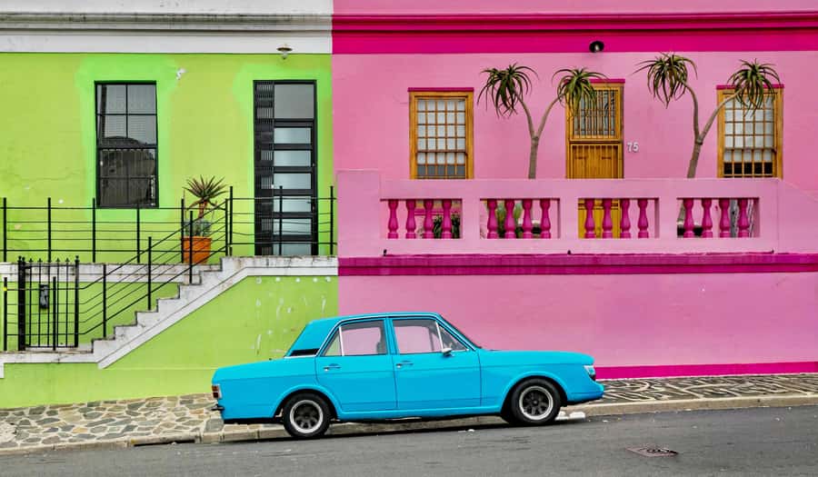 Cape Town: Guided Half-Day City Tour with Table Mountain - Green Market Square and the V&A Waterfront