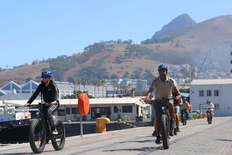 Cape Town: Half-Day e-Bike City Tour - Green Point Gardens and the stadium view