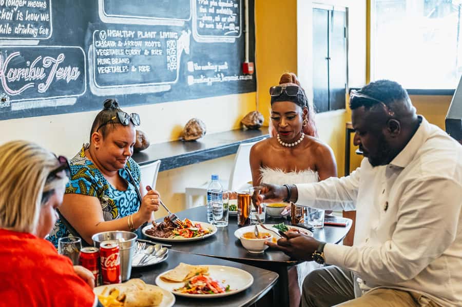Cape Town: Half-Day Walking City Tour and African Lunch - Key points to know before booking