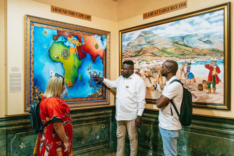 Cape Town: Half-Day Walking City Tour and African Lunch - Starting at the Bartolomeu Dias monument