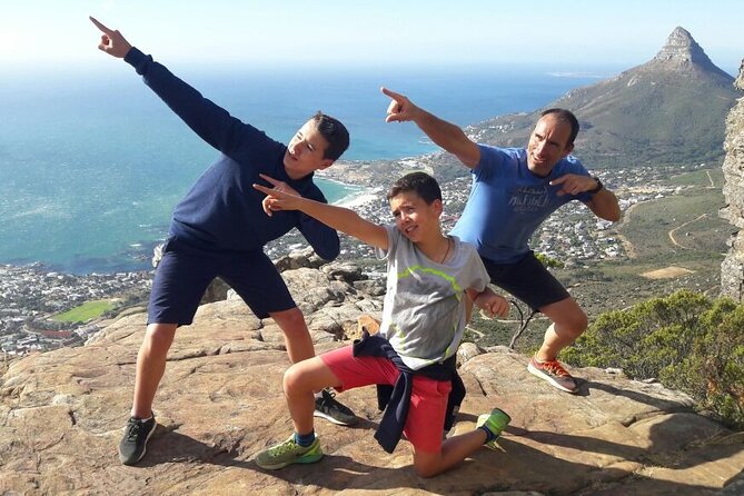 Cape Town: Kasteelspoort Hike on Table Mountain - Reaching the famous tabletop summit