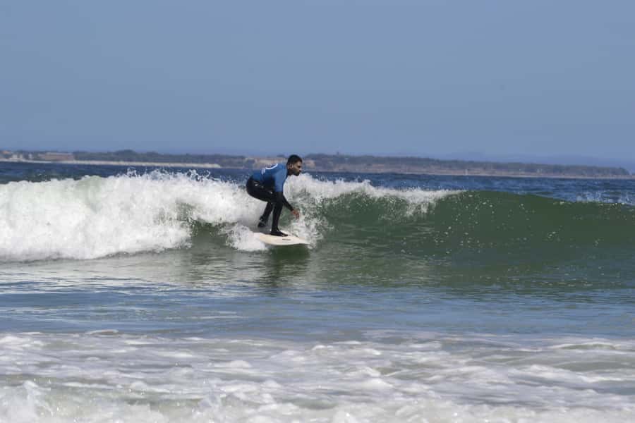Cape Town:Learn to surf with the best view of Table Mountain - Is $46 good value for 90 minutes?