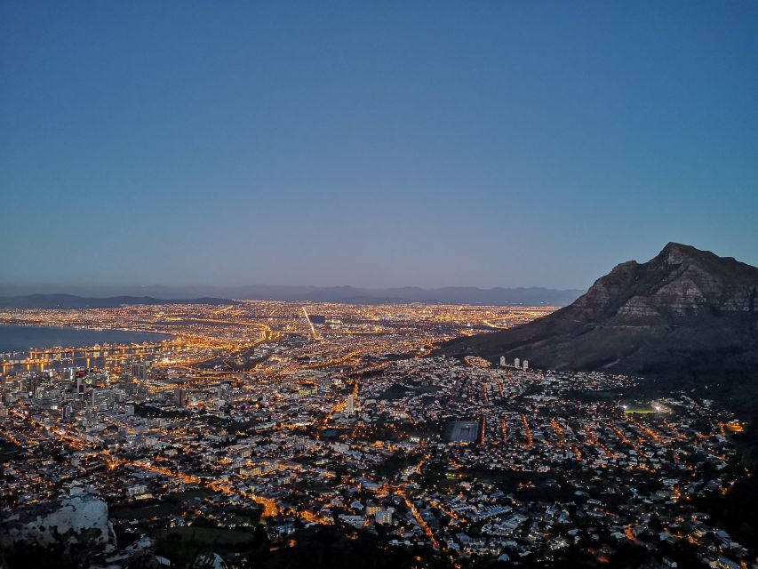 Cape Town: Lion's Head Guided Hike at Sunset - What the guide adds for your money
