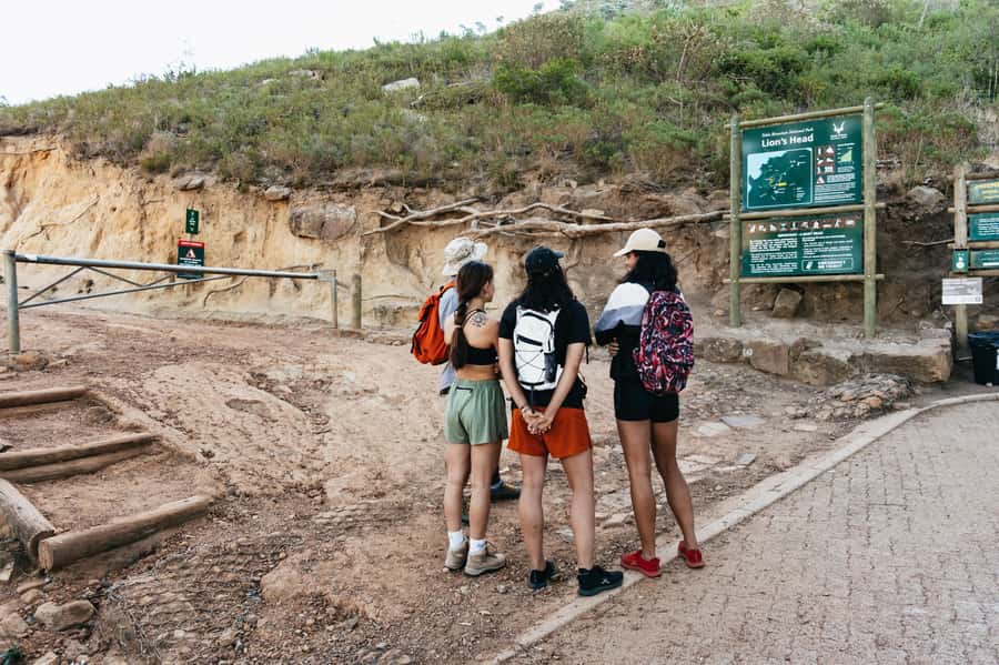 Cape Town: Lion's Head Guided Hike at Sunset - What to bring for a safe, comfortable hike