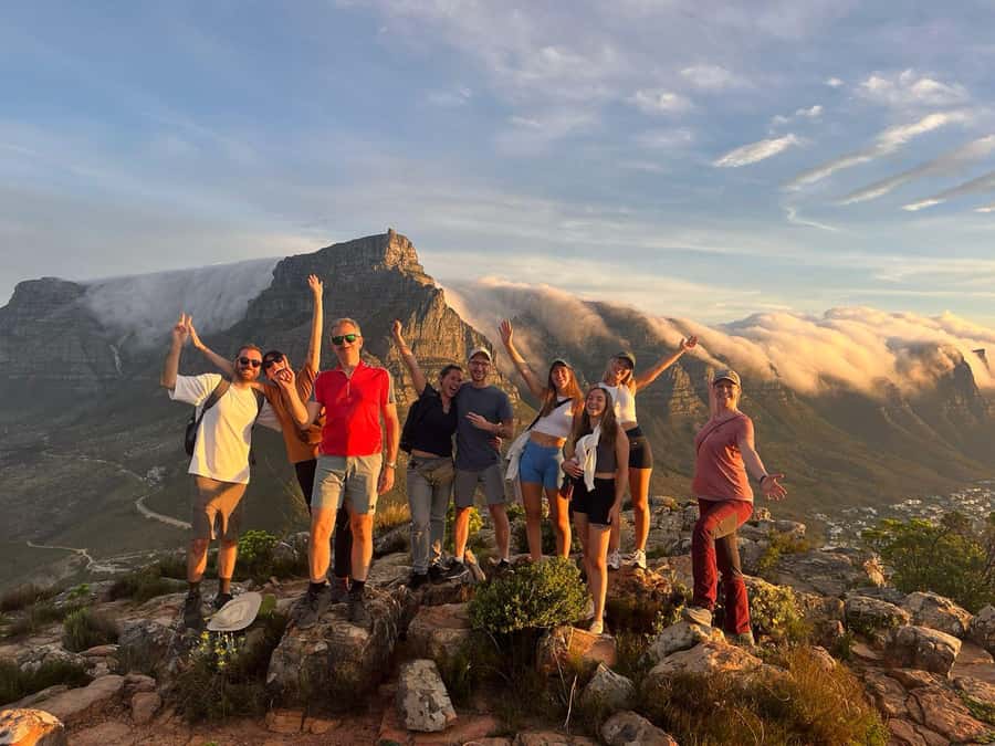 Cape Town: Lion's Head Sunrise or Sunset Guided Hike - The views change at every turn