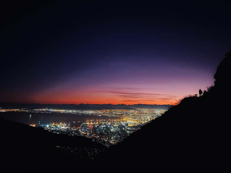 Cape Town: Lion's Head Sunrise or Sunset Hike - Guides Who Add Cape Town Context