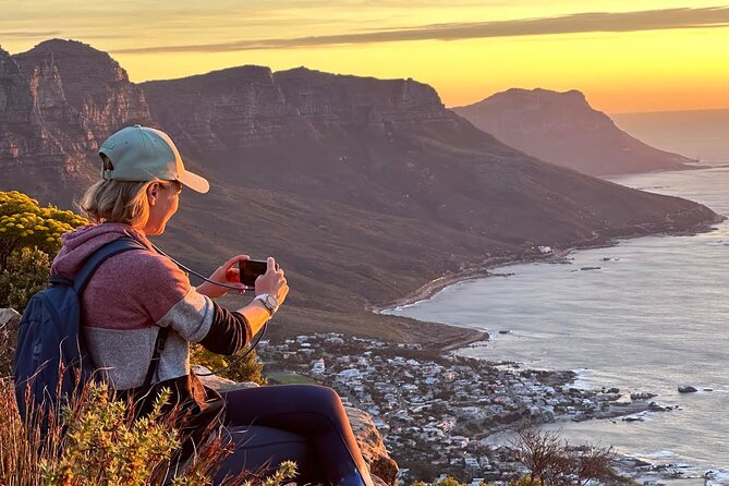 Cape Town: Lion's Head Sunrise/Sunset Hike - What the first hour feels like