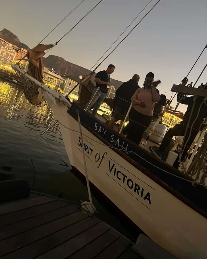 Cape Town: New Year's Eve Fireworks Cruise - Champagne, snacks, and the cash bar