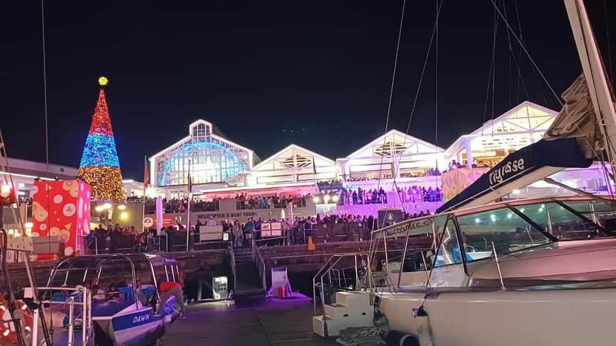 Cape Town: New Year's Eve Fireworks Cruise - Booking details that affect your decision