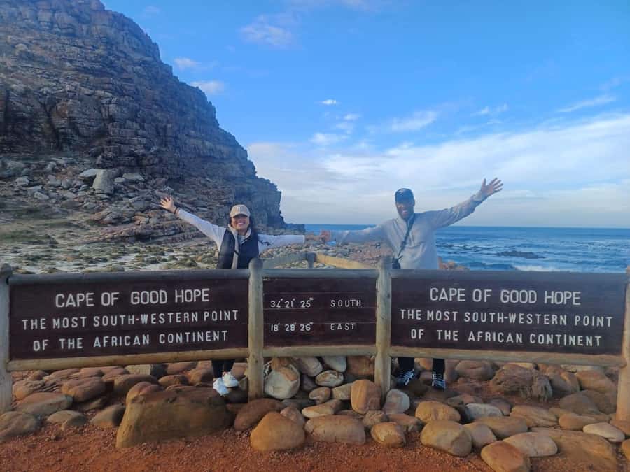 Cape Town .Penguin & Cape of good hope Half day Share Tour - Boulders Beach and its African penguins