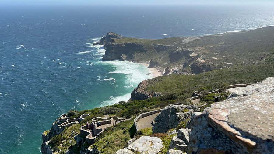 Cape Town: Penguins & Cape of Good Hope Day Tour with Pickup - Cape Point lighthouse and the chance to walk