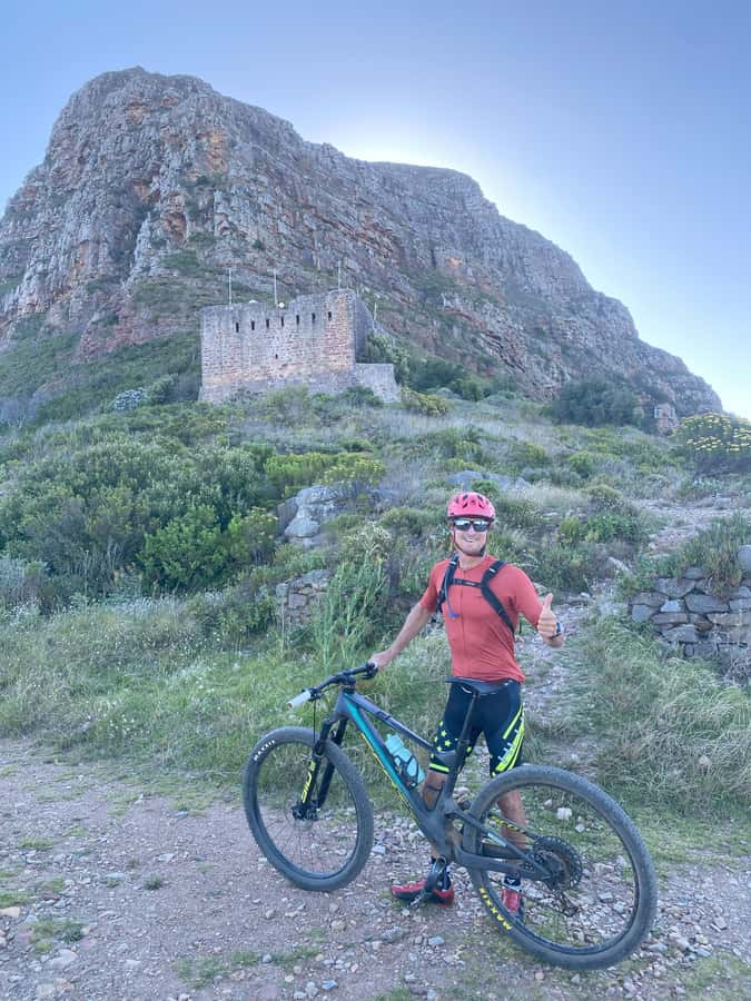Cape Town: Peninsula Private Mountain Bike Tour with Ex-Pro - Views, snacks, and a practical pace