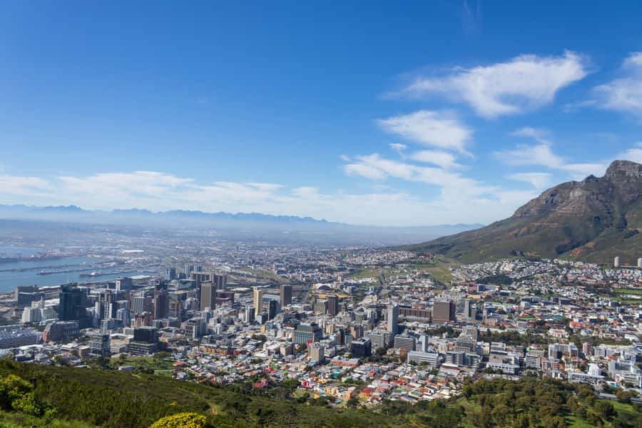 Cape Town: Private Full Day City & Winelands Tour - Crossing into Constantia’s wine country