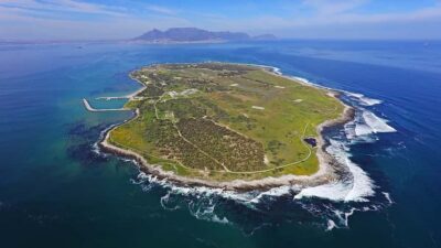 Private Robben Island Half-Day Tour with Pickup