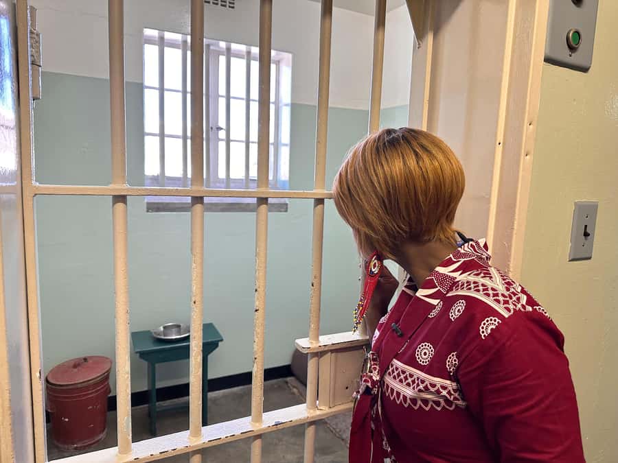Cape Town: Robben Island Ferry Ticket and Guided Prison Tour - Key details before you go
