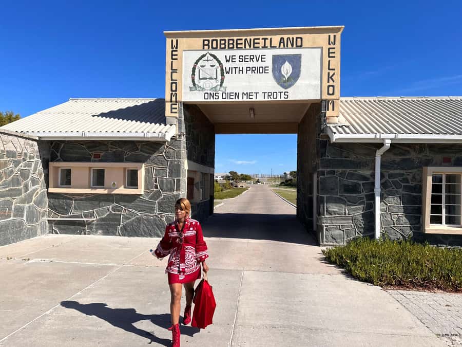 Cape Town: Robben Island Ferry Ticket and Guided Prison Tour - Starting at the Nelson Mandela Gateway