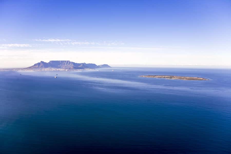 Cape Town: Robben Island Ferry Ticket and Townships Tour - Langa on foot, with local voices