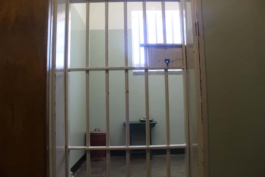 Cape Town: Robben Island ferry ticket with guided tour - The 30-minute ferry ride across Table Bay