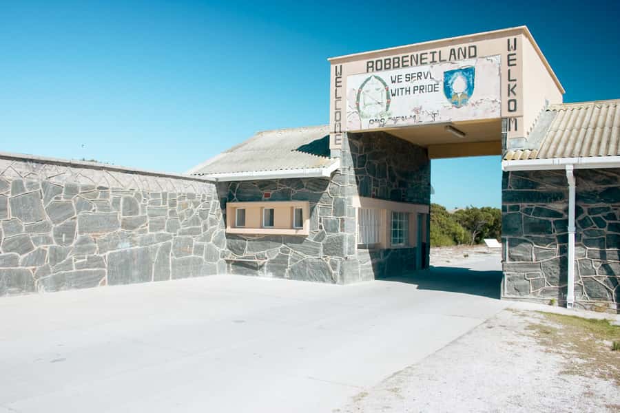 Cape Town: Robben Island Ferry Tour with 1-Way Hotel Pickup - The essential points at a glance